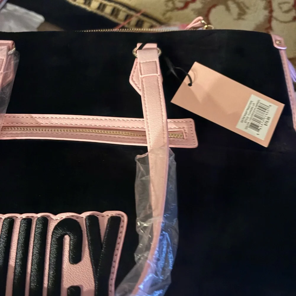 Juicy Couture Black‎ Tote with Pink Highlights